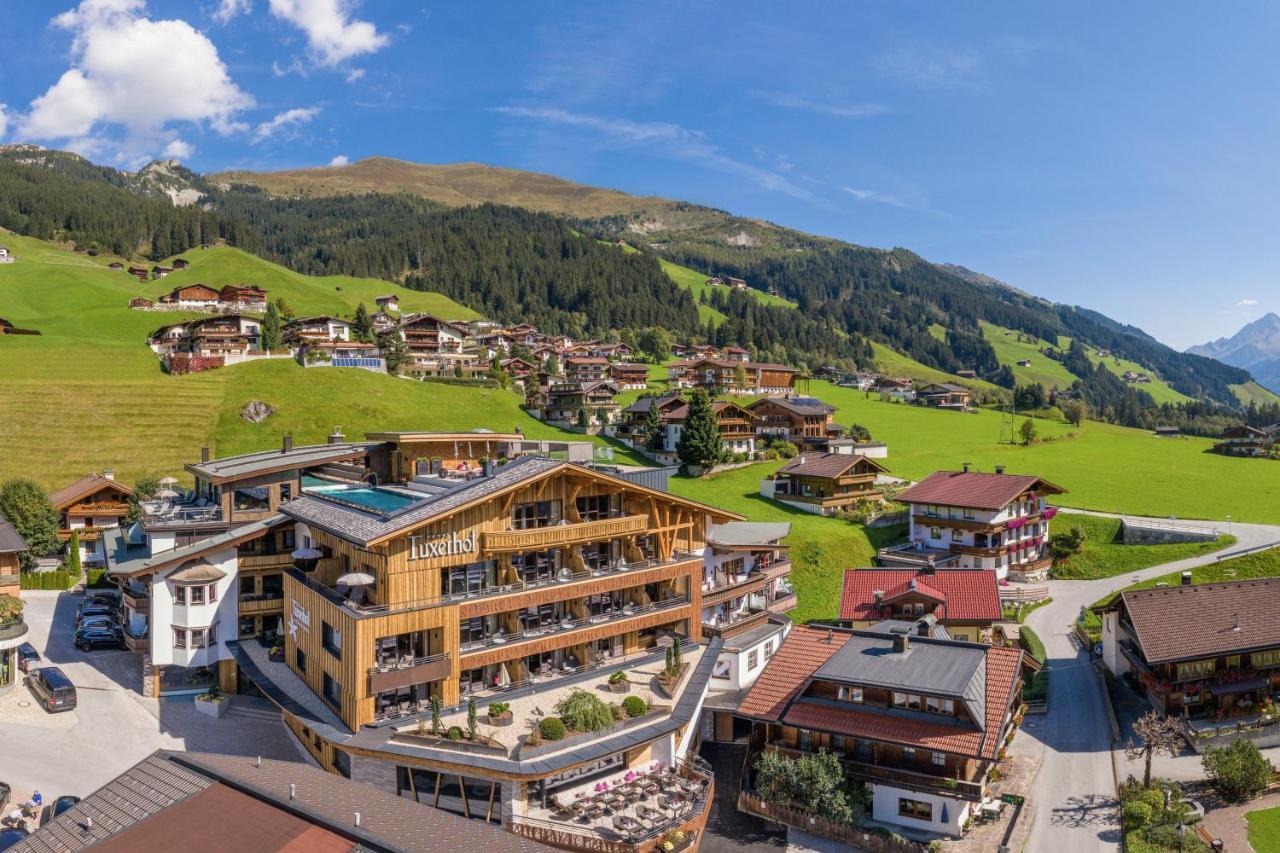 Hotel Alpin Spa Tuxerhof Екстериор снимка
