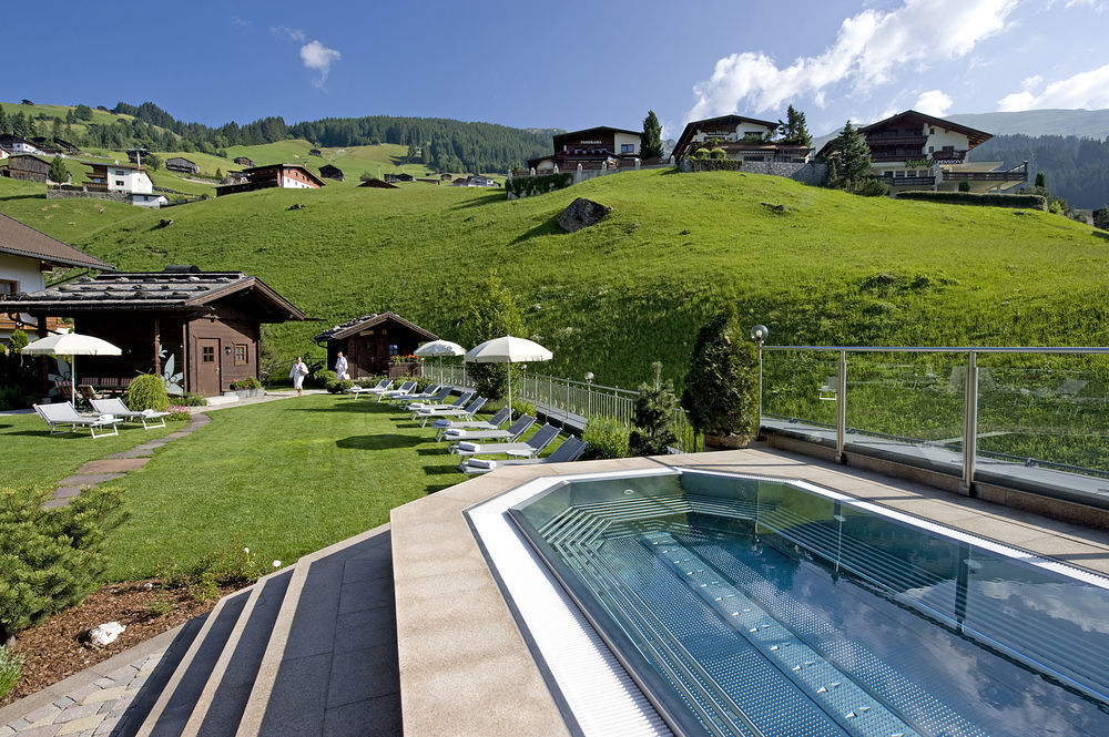 Hotel Alpin Spa Tuxerhof Екстериор снимка